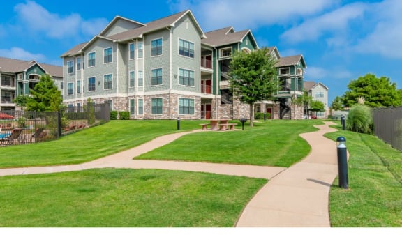 Hunter's Cove Apartments property image