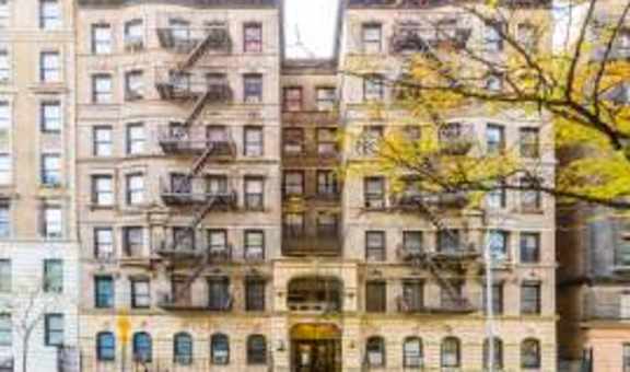95th Street property image