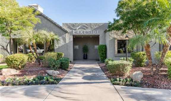 Lakeside property image