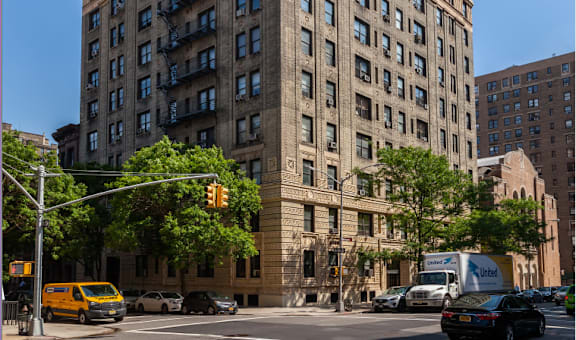 West End Avenue property image