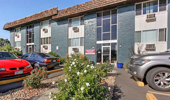 Stratford Plaza North property image