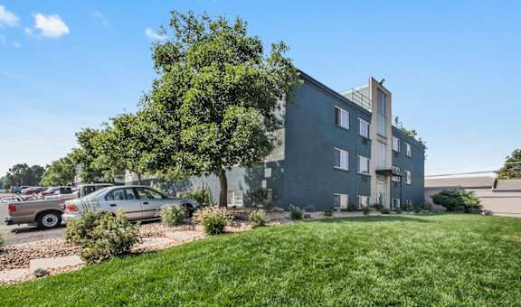 Stratford Plaza South property image