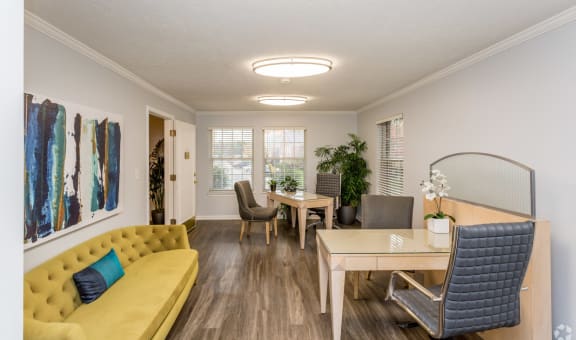 Carlyle Court property image