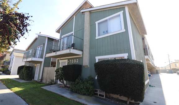 7902 Holt Ave. property image