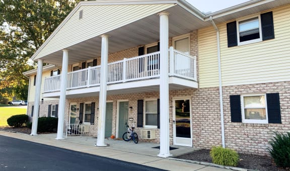Colonial Apartments property image