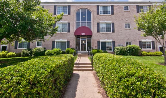 Dulles Glen property image