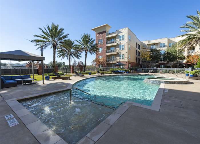 The pool with the water feature at its centre