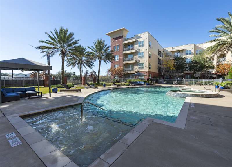 The pool with the water feature at its centre
