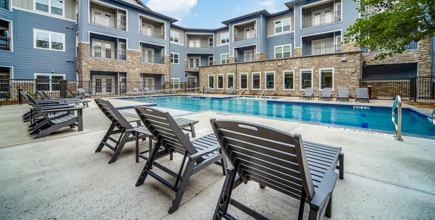 Apartment building photo of Boerne Livin in Boerne, TX