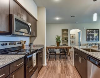 Fully Equipped Kitchens And Dining at Paloma, Austin
