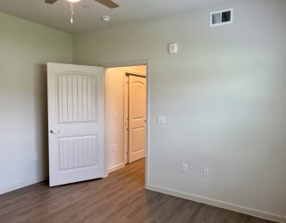 E1 Bedroom