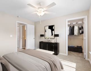 Emerald Bedroom at Badger Canyon Apartments in Kennewick, WA 99338