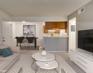 Daffodil Living and Dining at Windemere Apartments, Michigan, 48335