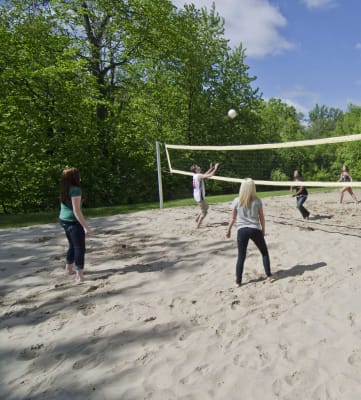 East Lansing Apartments near Michigan State University | Collingwood Apartments