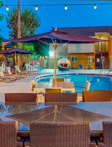 Mini Swimming Pool And Relaxing Area at Pacific Trails Luxury Apartment Homes, Covina, 91722