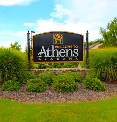 Property Signage  at Higgins Estates Apartments, Athens
