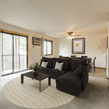 Bismarck, ND Eagle Sky I Living Area