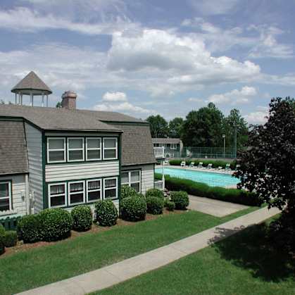 Exquisite Exterior Designs at Baker Station, Tennessee