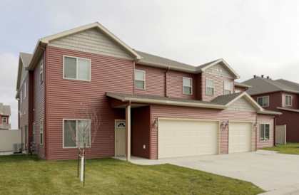 Garages Available at Prairie Crossing Townhomes, Dilworth, Minnesota
