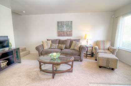 Gateway Townhomes in Romulus MI