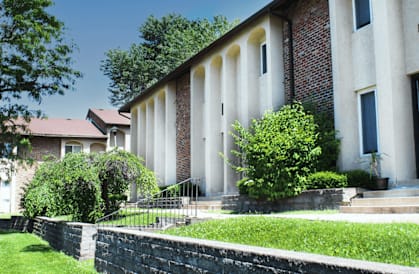 San Rafael Townhomes in Overland, MO 