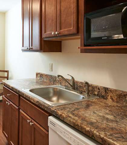 Kitchen And Dining at Greenway Apartments, Minneapolis, MN