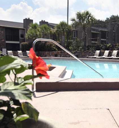 Outdoor Swimming Pool at Jasmine Creek Apartments, Pensacola, FL