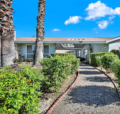 Palmbrook Apartment Homes front pathway.