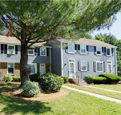 Elegant Exterior View at Arbor Commons, Ellington, 06029