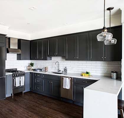 The Goldwyn Apartment Homes with One and Two Bedroom Apartments located in Los Angeles near Culver City. Luxury Apartments in Palm.