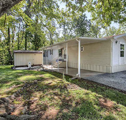 a rental home in the ozarks with a large yard