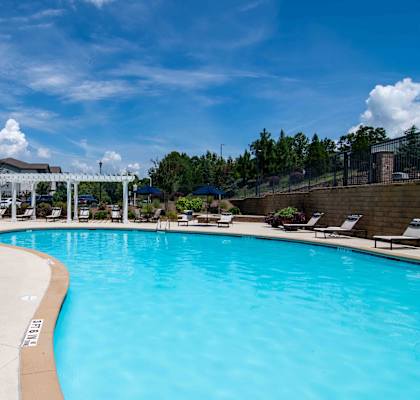 the swimming pool at the resort at governors crossing