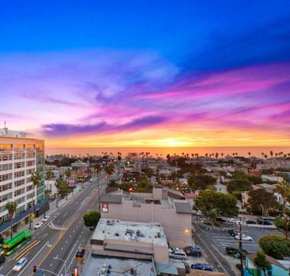 Marina Tower Evening Photo