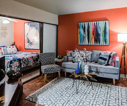 Spacious Living Room at Heritage Apartments, Ohio, 43212