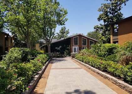 Courtyard With Green Space at Citrus Gardens Apartments, Fontana