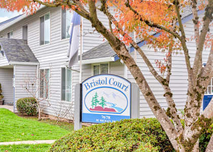 Bristol Court Apartments Milwaukie Oregon  Bristol Court Sign