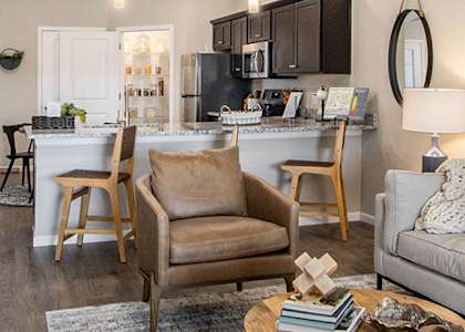 Aurora Illinois Apartment Rentals Redwood Living Redwood Aurora Flash Gallery Living