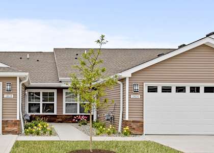 Hickory North Carolina Apartment Rentals Redwood Living Redwood Hickory Flash Gallery Exterior