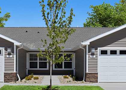 Kent Ohio Apartment Rentals  Redwood Kent Tallmadge Road Flash Gallery Exterior