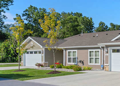 Omaha Wenninghoff Road Nebraska Apartment Rentals Redwood Living Redwood Omaha Wenninghoff Road Flash Gallery Exterior