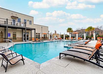 Relaxing pool at La Veranda at Polly Lane Apartments,Lafayette, LA 70508
