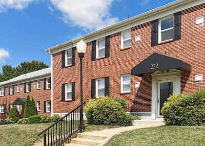 Elegant Exterior  at Donnybrook Apartments, Towson, 21286