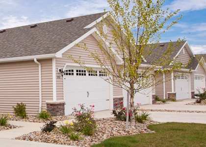Fort Wayne Indiana Apartment Rentals Redwood Living Redwood Fort Wayne Frost Grass Drive Flash Gallery Exterior