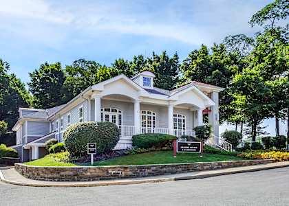 Leasing Office Exterior at Annapolis Roads, Annapolis, Maryland