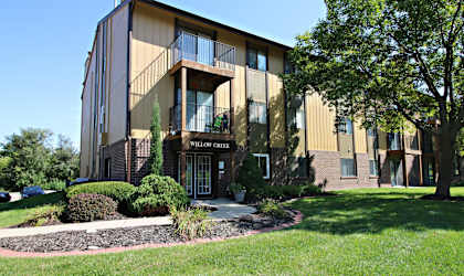 the building where the hotel is located