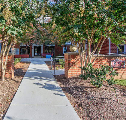 Clarendon Court Apartments in Arlington VA