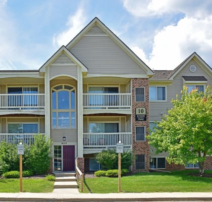 Exterior View at Windsor Place Apartments, Michigan, 48423