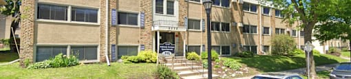 Green Outdoor  at Aldrich Avenue Apartments, Minneapolis, 55405