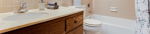 Modern Bathroom at Wayzata Woods Apartments, Minnesota