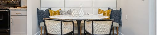 Dining Room at Blu on the Boulevard, Baton Rouge, Louisiana